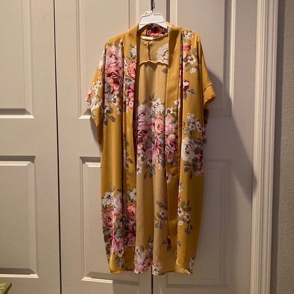 ODDY Mustard Floral Kimono - Picture 1 of 4